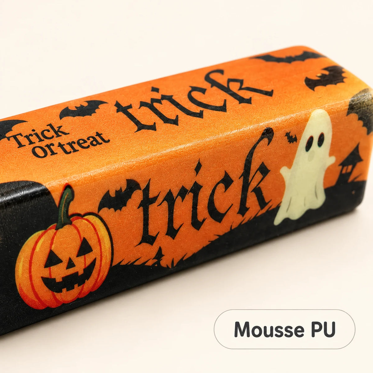 Gros plan sur la surface et les motifs du Halloween Butter Squishy.
